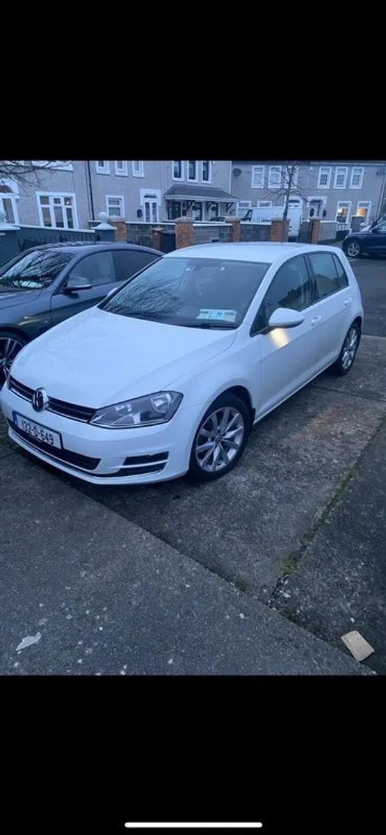 2013 Volkswagen Golf - Image 1