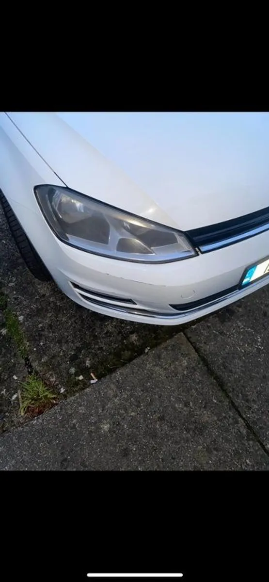 2013 Volkswagen Golf - Image 2