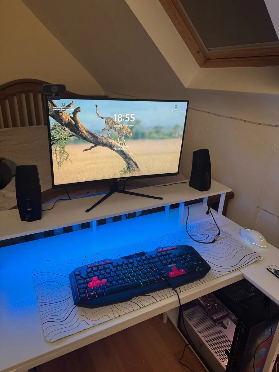 Full gaming setup - Image 1