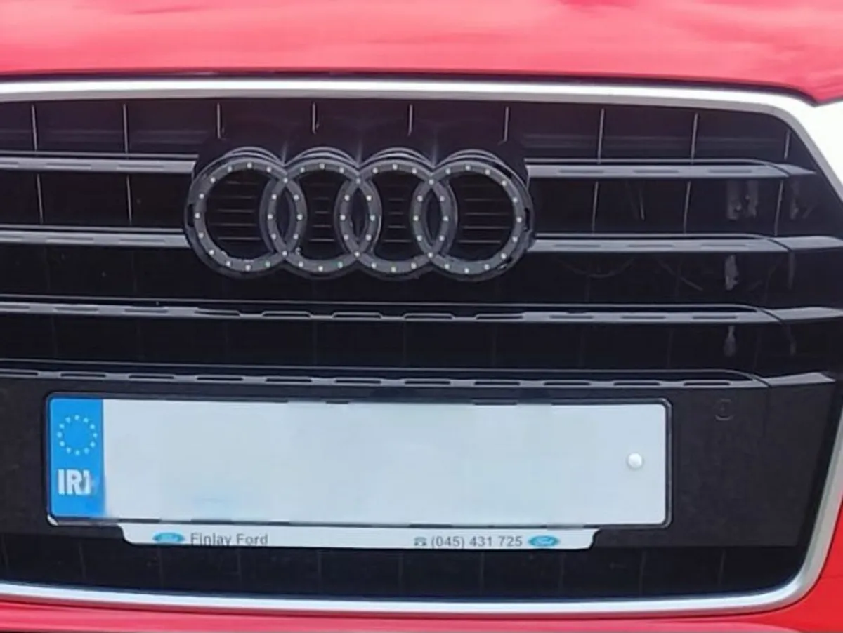 Audi Q3 2016 S line - Image 2