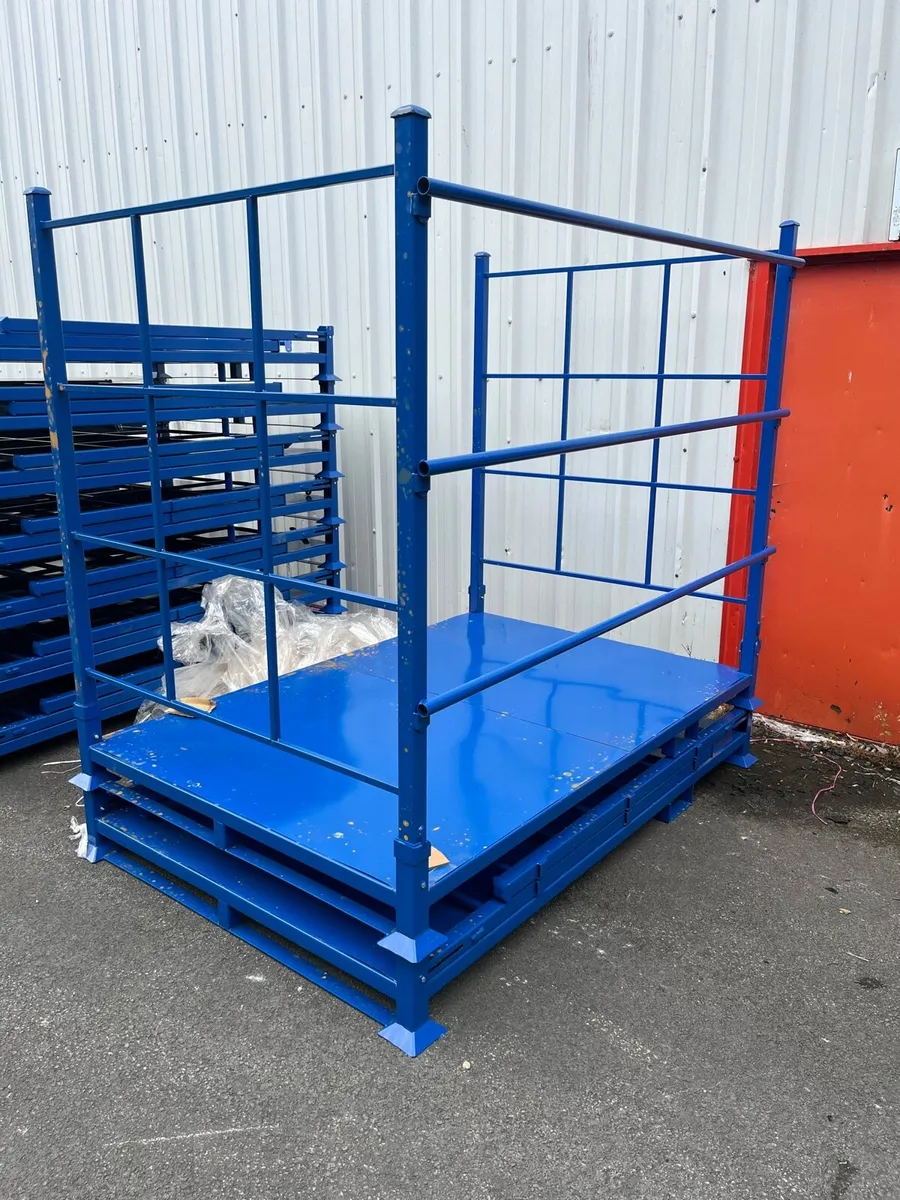 Shipping container unloading cages. - Image 1