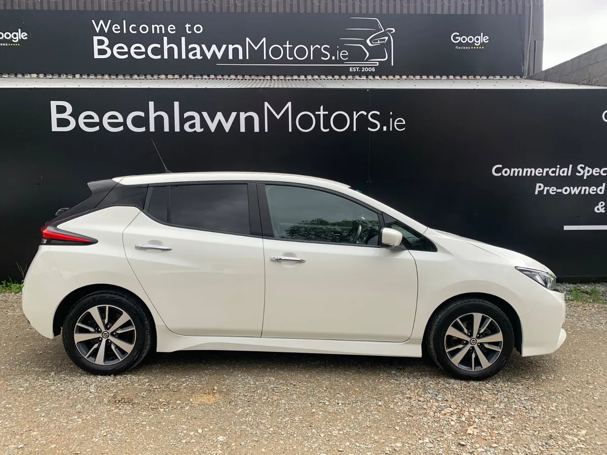 NISSAN LEAF 40 KWH EV SV AUTO - Image 2