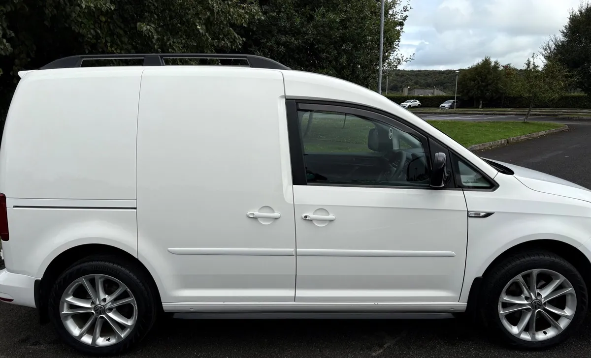 VOLKSWAGEN CADDY 2.0 - Image 4
