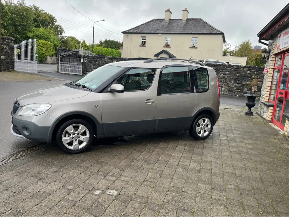 Skoda Roomster AMBITION 1.2 TSI 85HP 4DR - Image 4