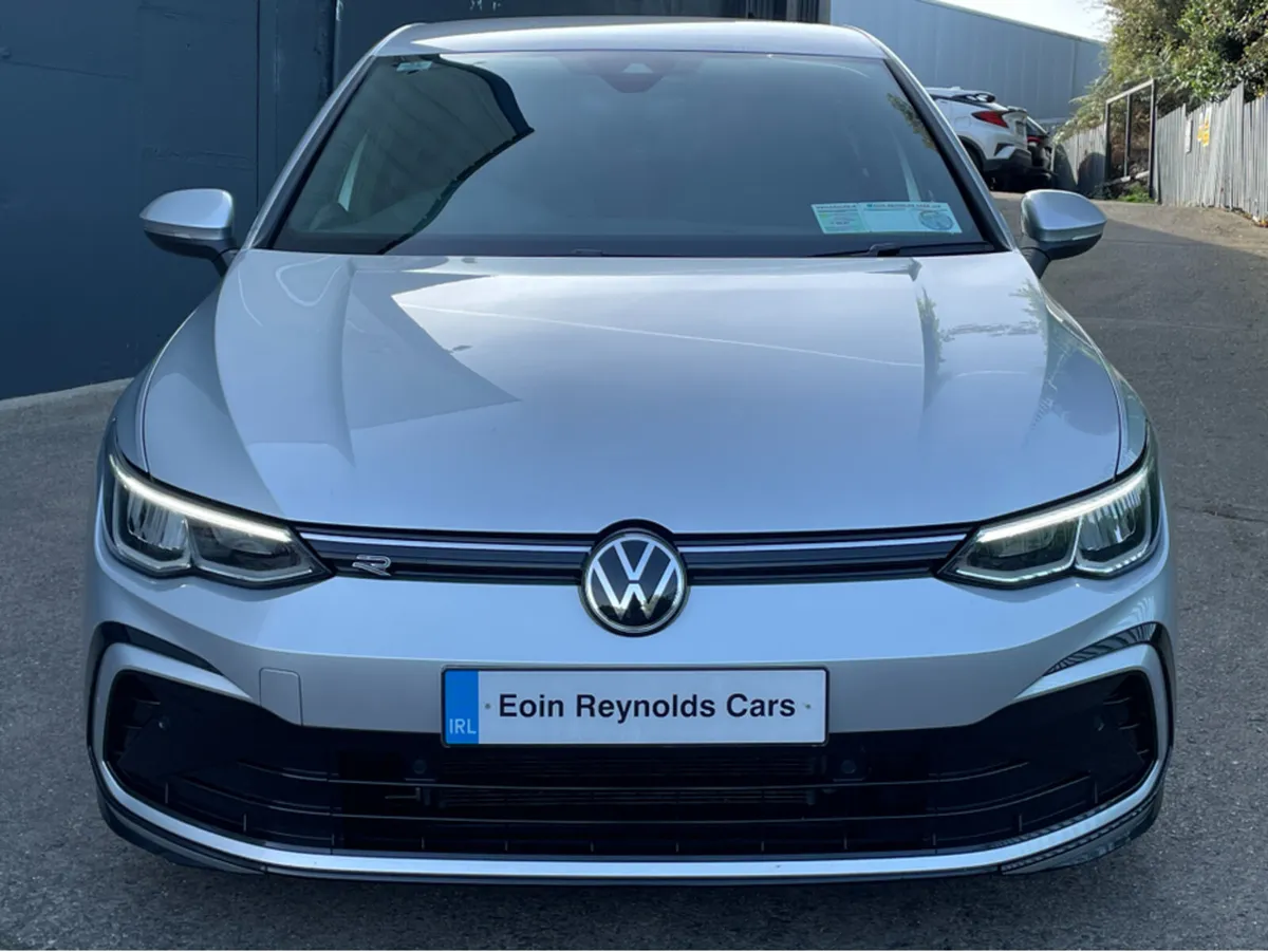 Volkswagen Golf R-LINE 1.5 TSI 130HP 5DR HIGH SPEC - Image 2