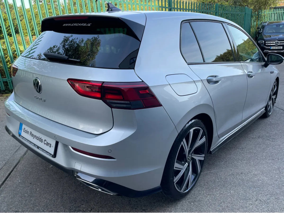 Volkswagen Golf R-LINE 1.5 TSI 130HP 5DR HIGH SPEC - Image 4