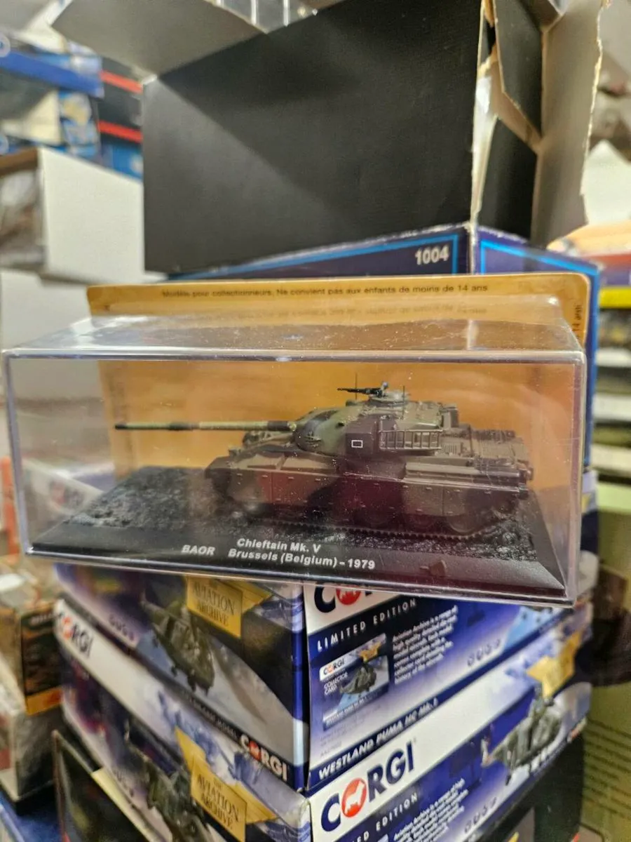 Corgi Atlas British Chieftan Tank
