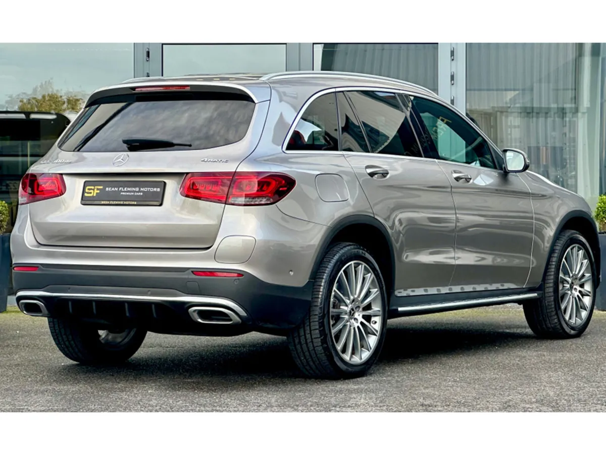 Mercedes-Benz GLC 300 AMG LINE PREMIUM DE 4MATIC - Image 3