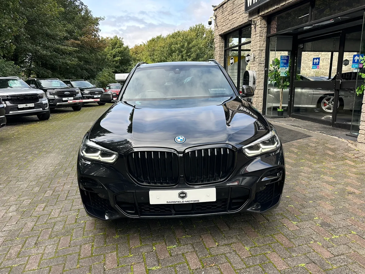 2022 BMW X5 3.0 45E M-SPORT. - Image 4