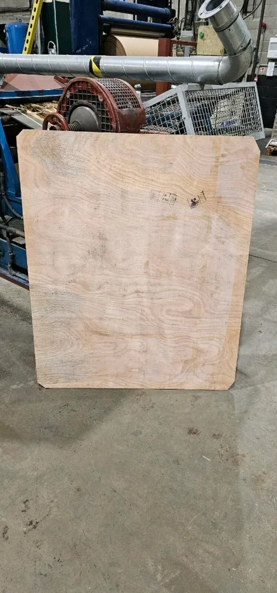 Plywood  39 x 47 inch - Image 1