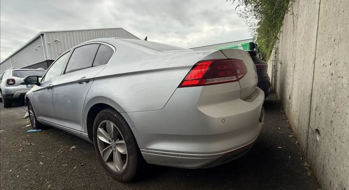 2020 passat.. READ THE ADD. - Image 3