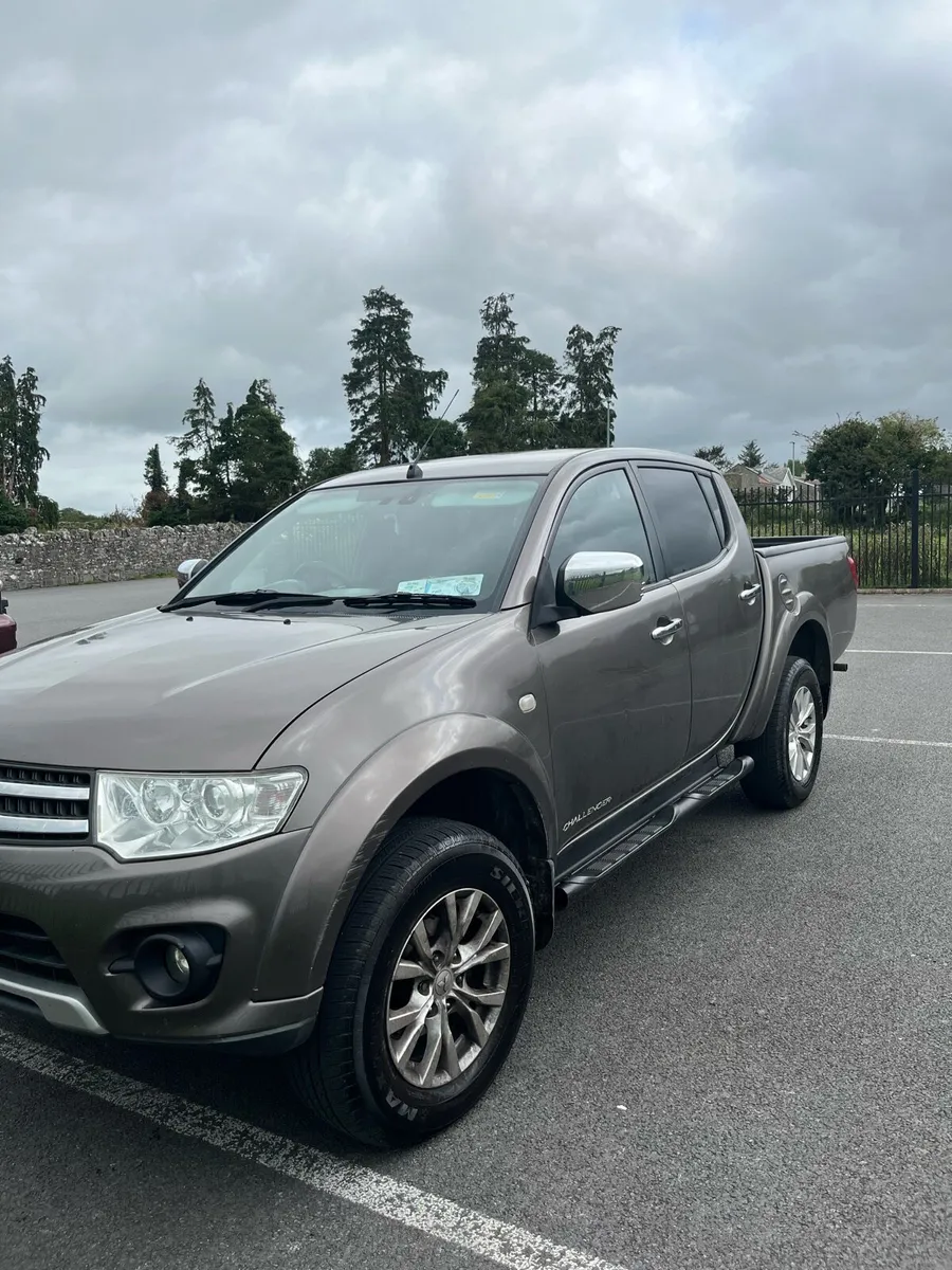 Mitsubishi L200 CrewCab 2015 - Image 4