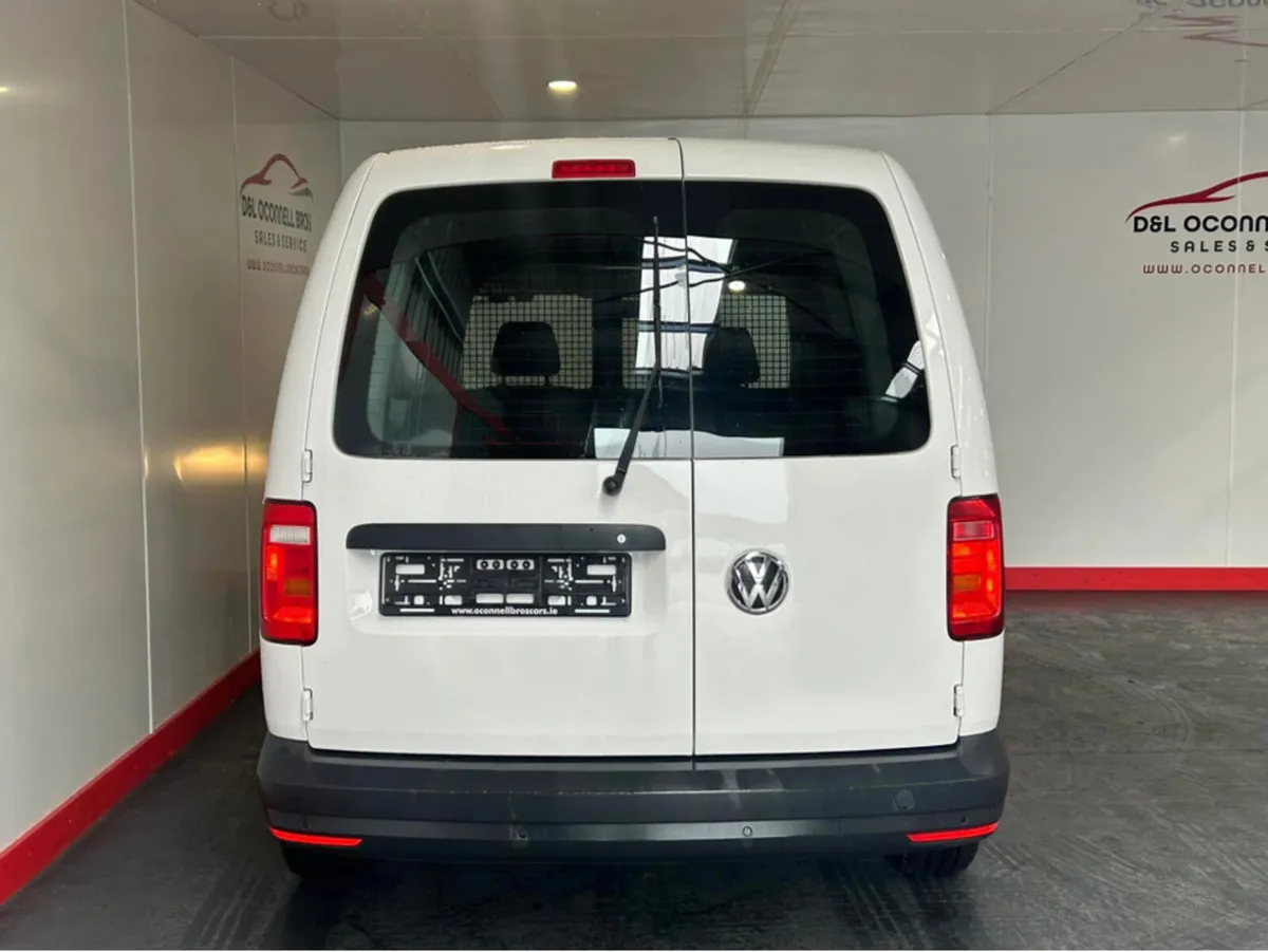 Volkswagen Caddy PVM TDI 102HP MANUAL 5SPEED 5DR - Image 4