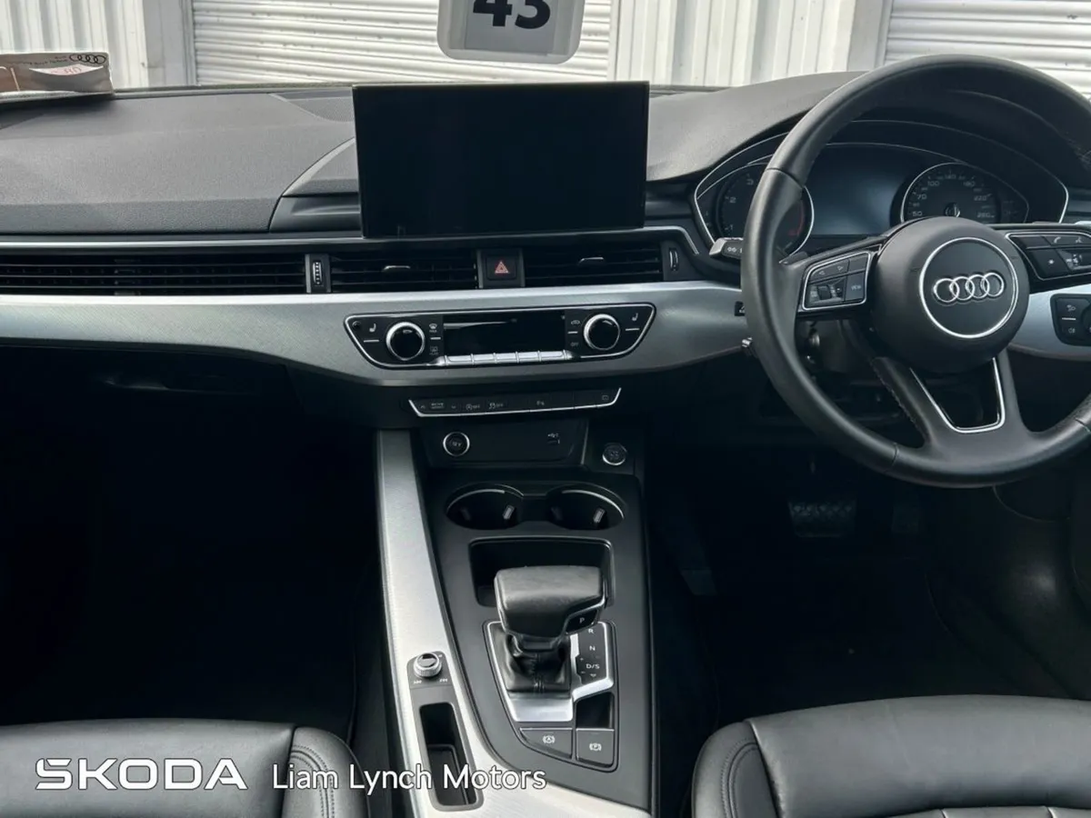 Audi A4 35 TDI 163HP S Tronic SE - Image 2