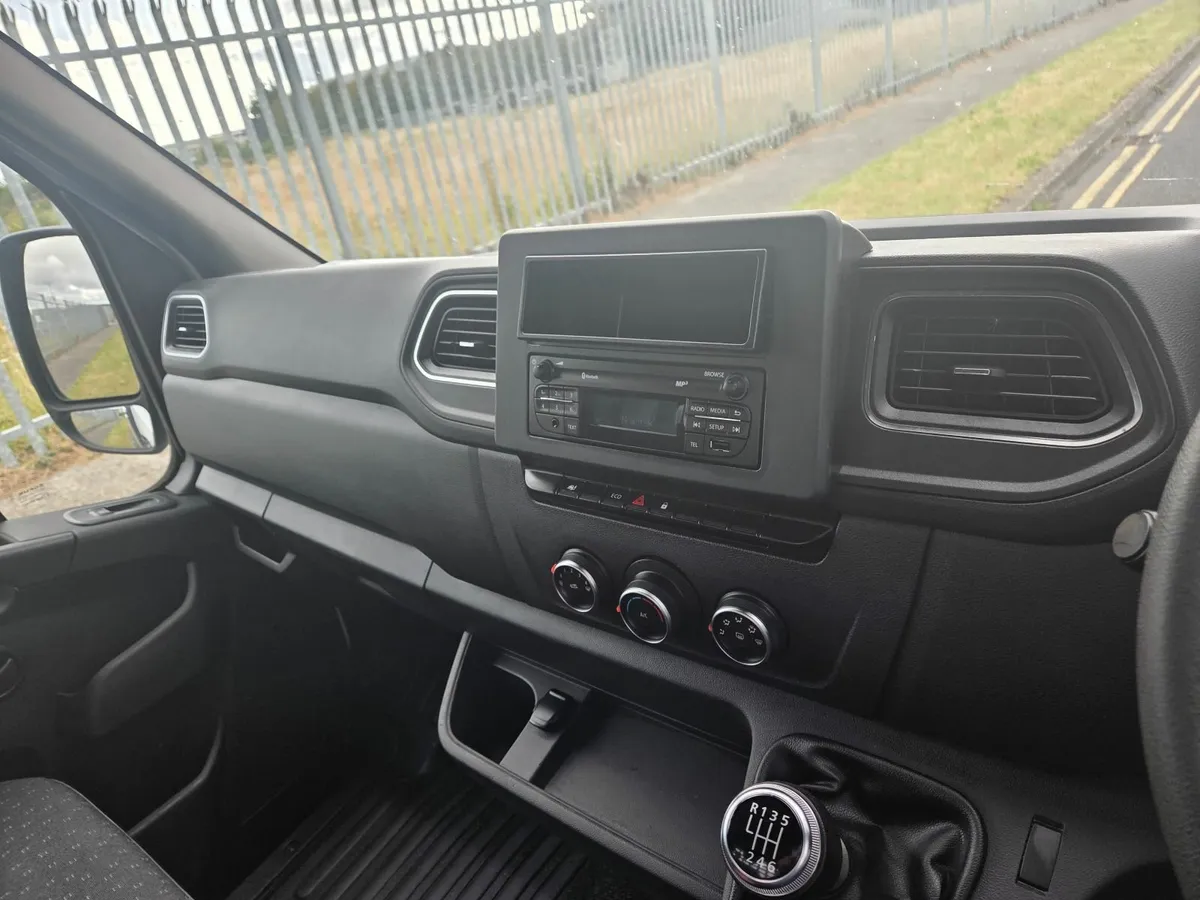 Vauxhall Movano 2021 tipper - Image 3