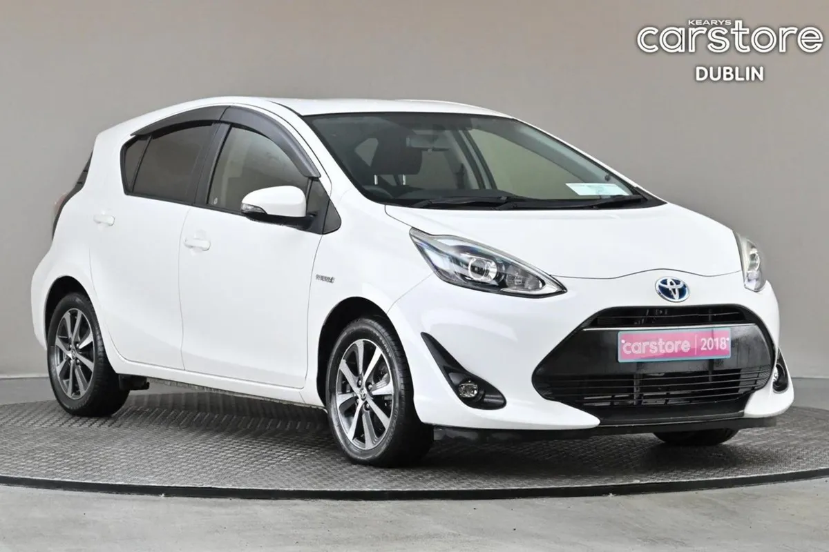 Toyota Aqua 1.5 Vvt-i Hybrid  android Car Player - Image 1