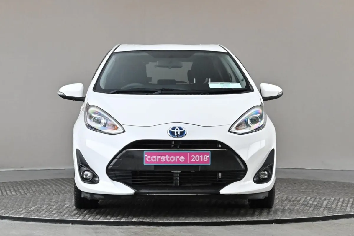 Toyota Aqua 1.5 Vvt-i Hybrid  android Car Player - Image 2