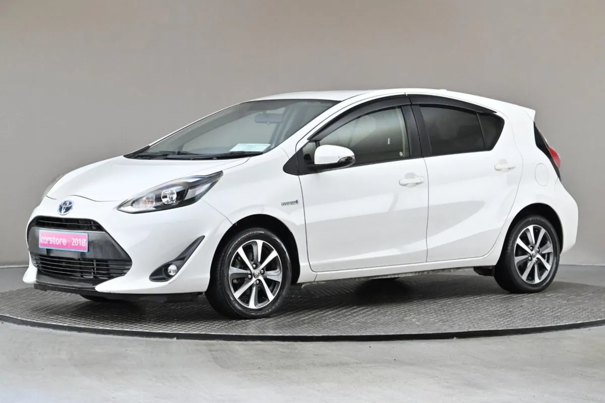 Toyota Aqua 1.5 Vvt-i Hybrid  android Car Player - Image 4