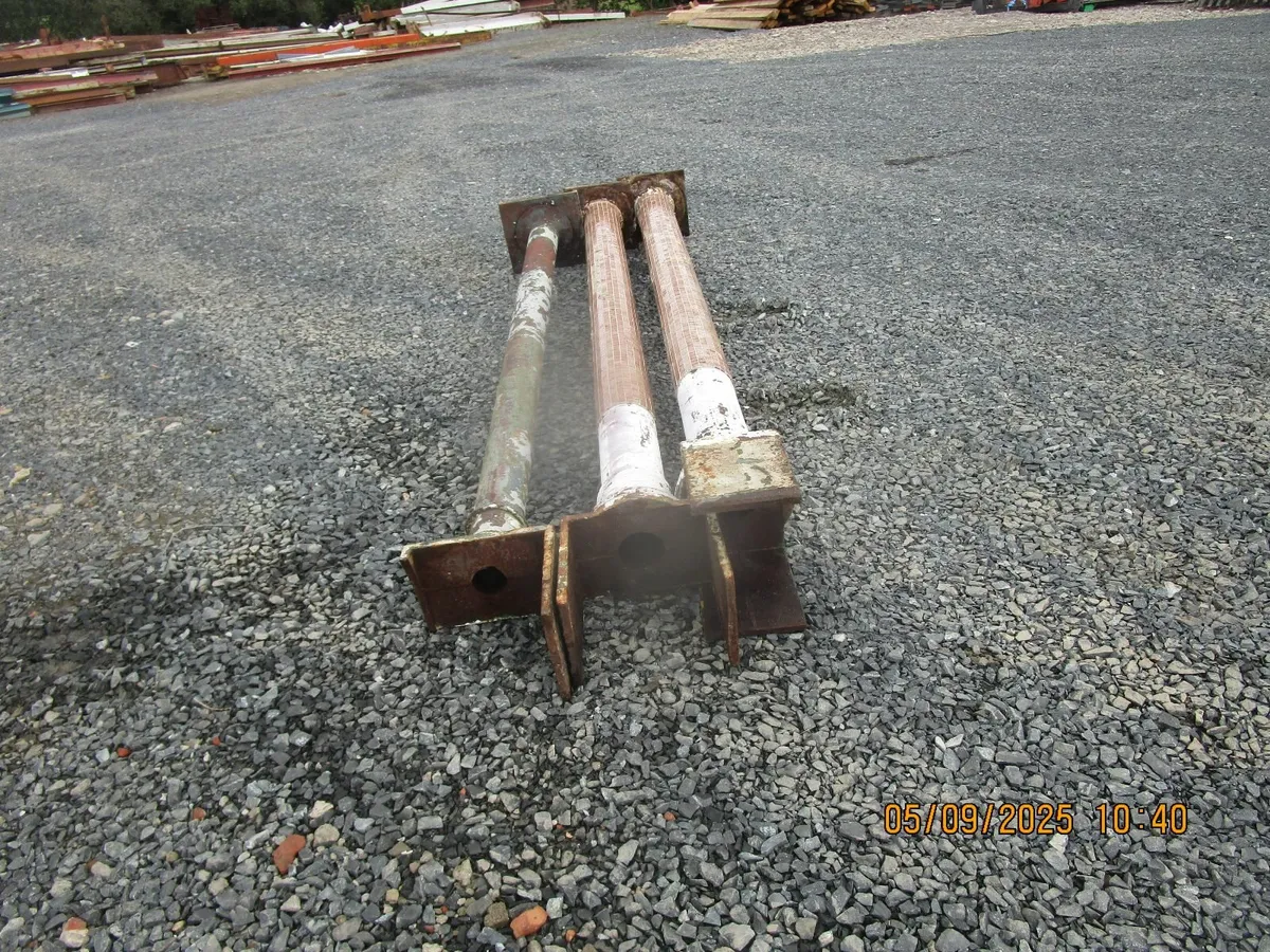 Cast Iron Columns - Image 1