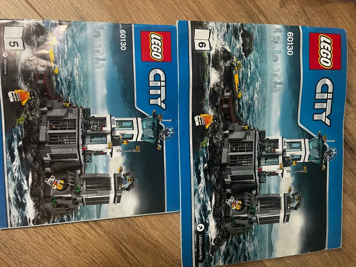 LEGO City Prison Island - Image 4