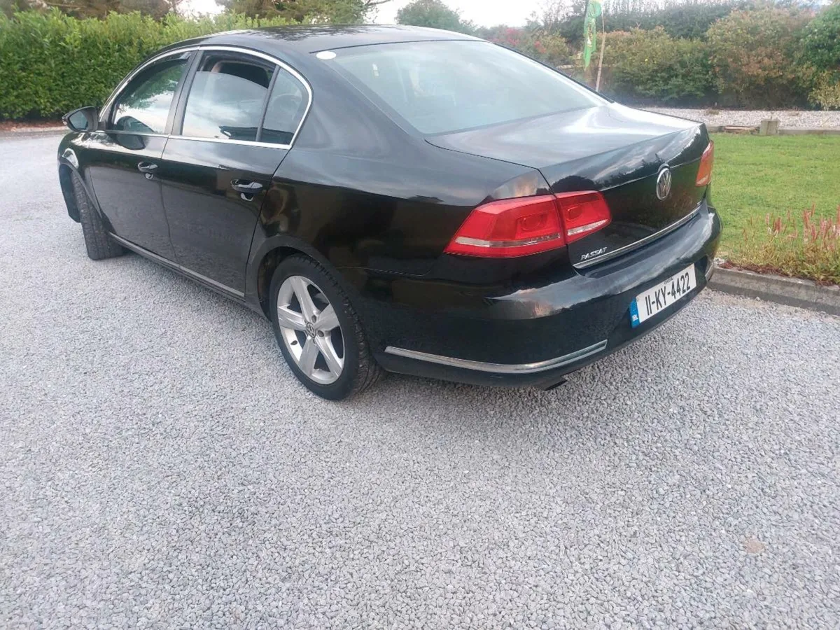2011 vw passat 1.6 nct 1/26 tax €200 - Image 4