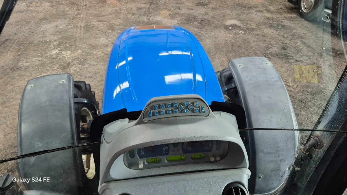 New Holland T6030 Elite - Image 4