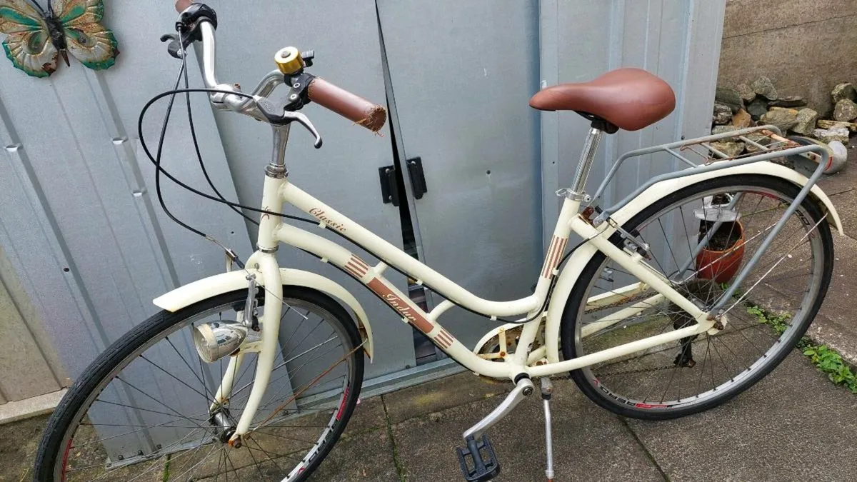 Indur Classic City Bike - Image 2