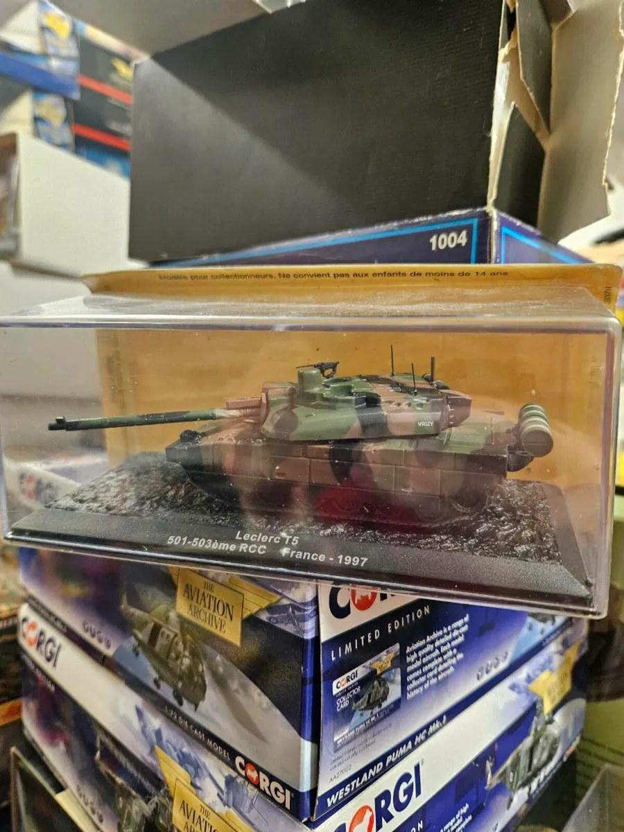 Corgi Atlas French Tank