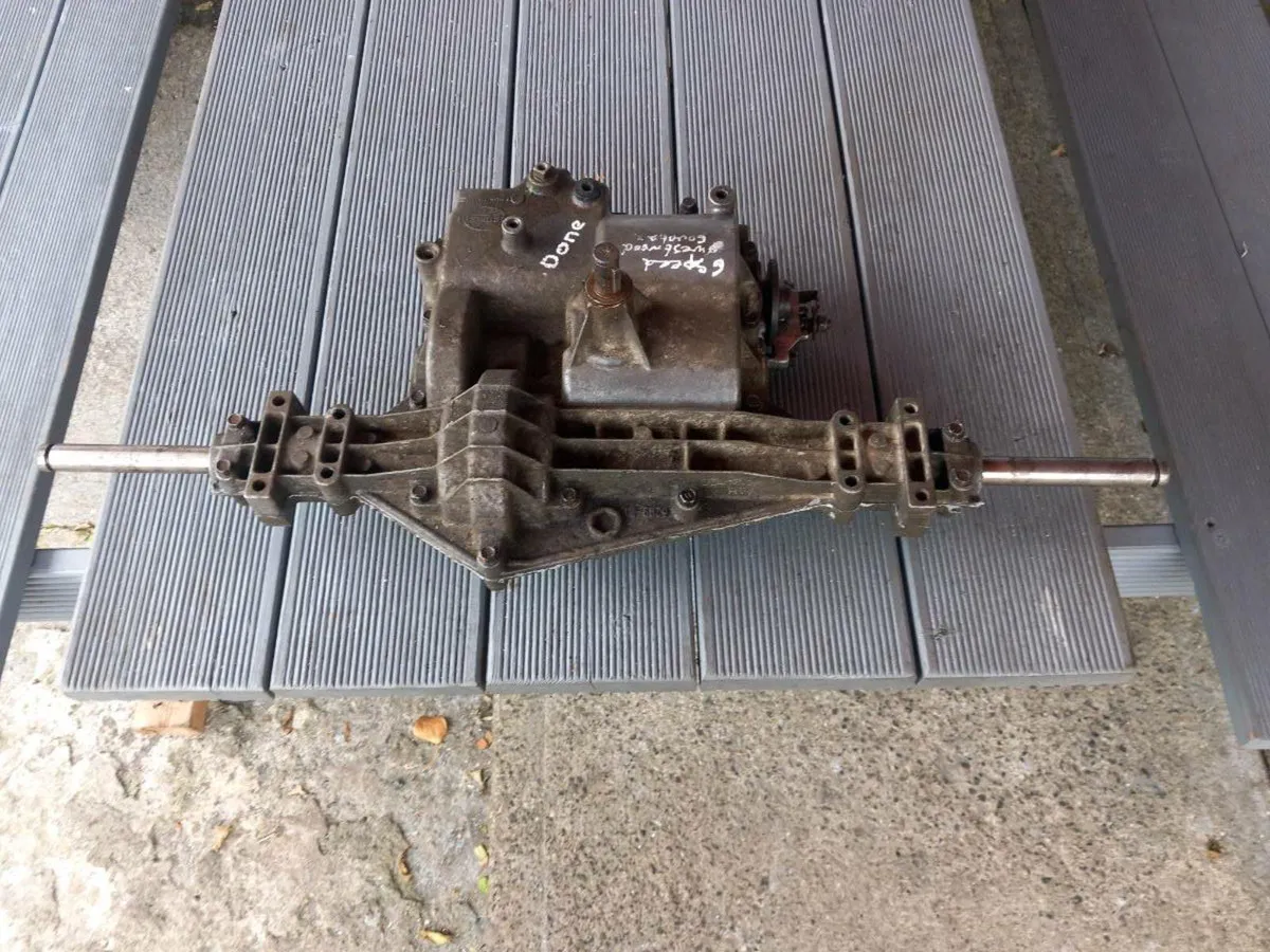 Westwood/Countax manual gearbox for sale - Image 3
