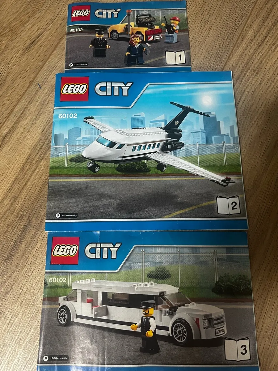 LEGO City Airport VIP Service - Image 1