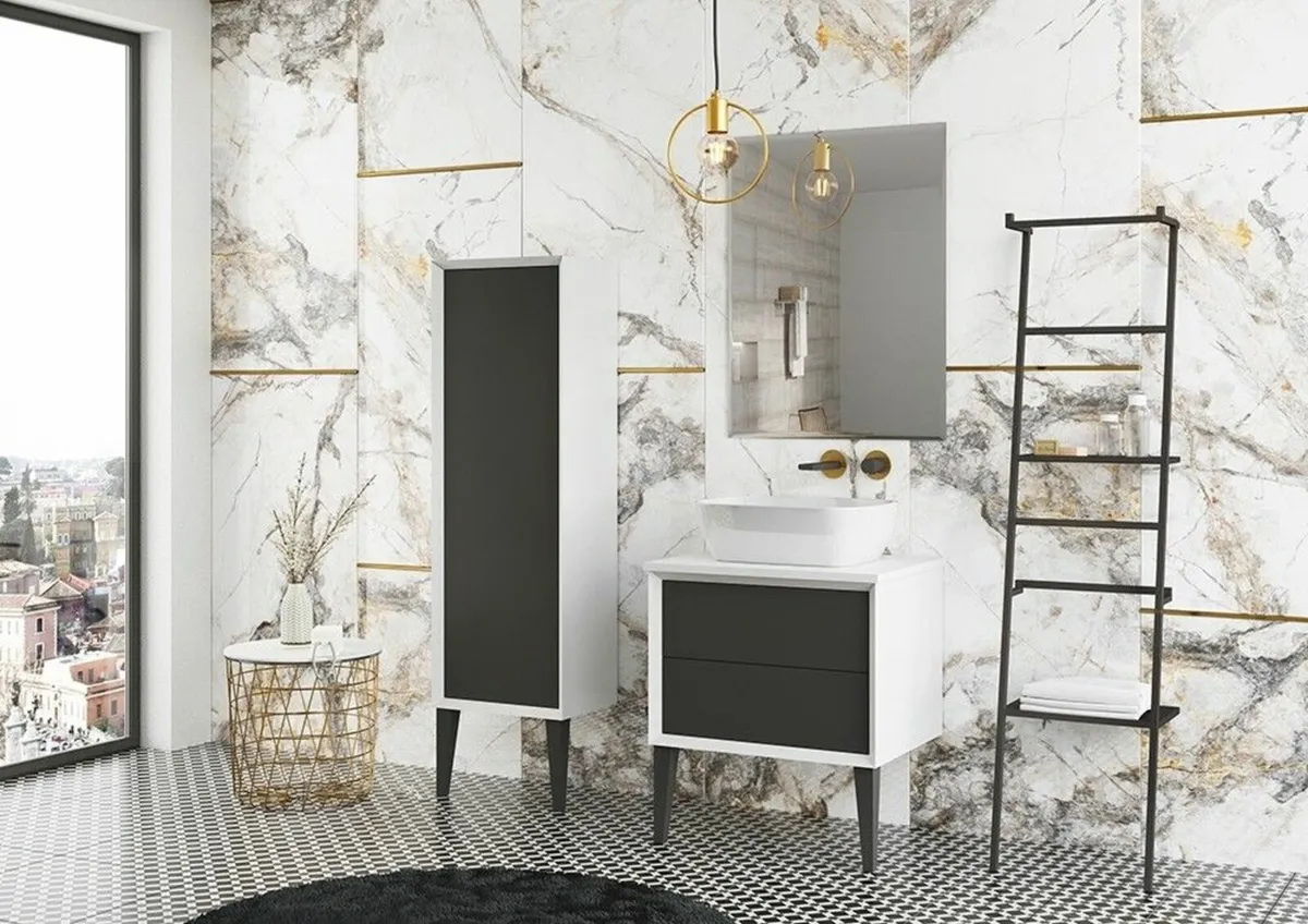TILE - PORCELAIN - Image 1