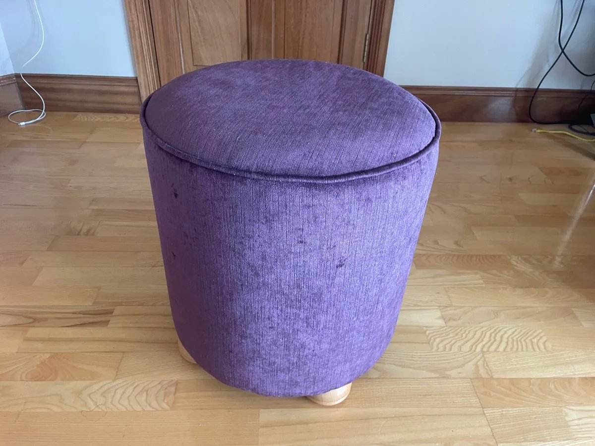 3 Velvet Pouffes - Image 3