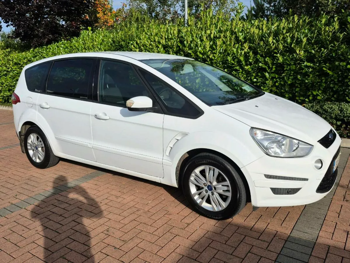 Ford S Max Zetec 7 Seater - Image 1