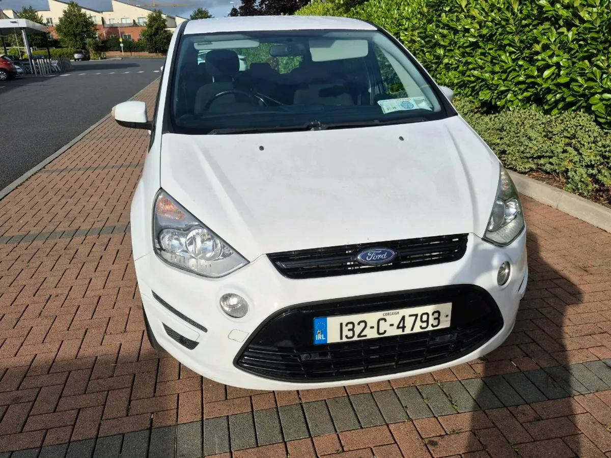 Ford S Max Zetec 7 Seater - Image 2