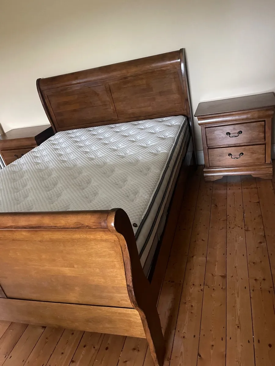 solid wood double bed, matress and 2 bedside table - Image 2