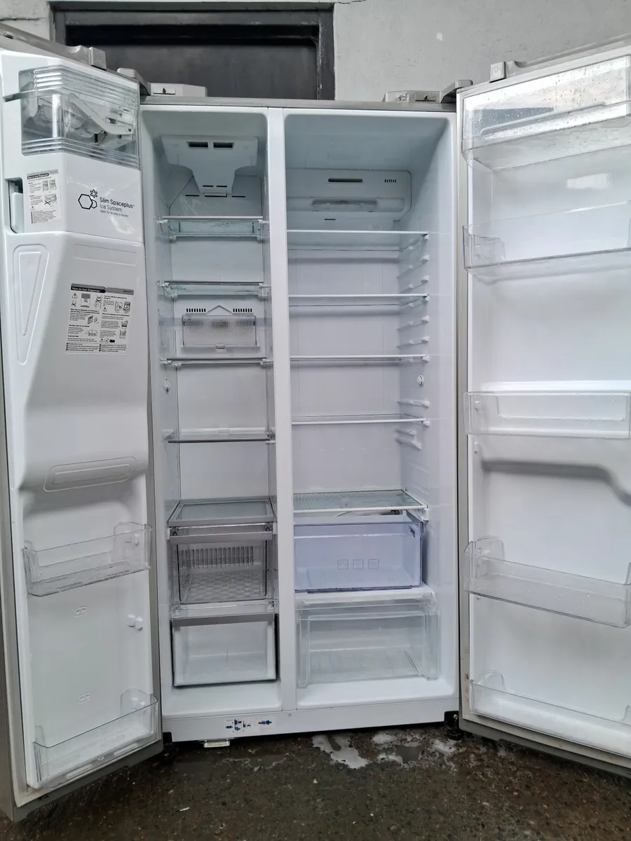 AMERICAN FRIDGE AND FREEZER - Image 2