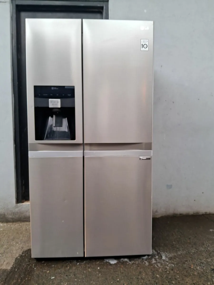 AMERICAN FRIDGE AND FREEZER - Image 1