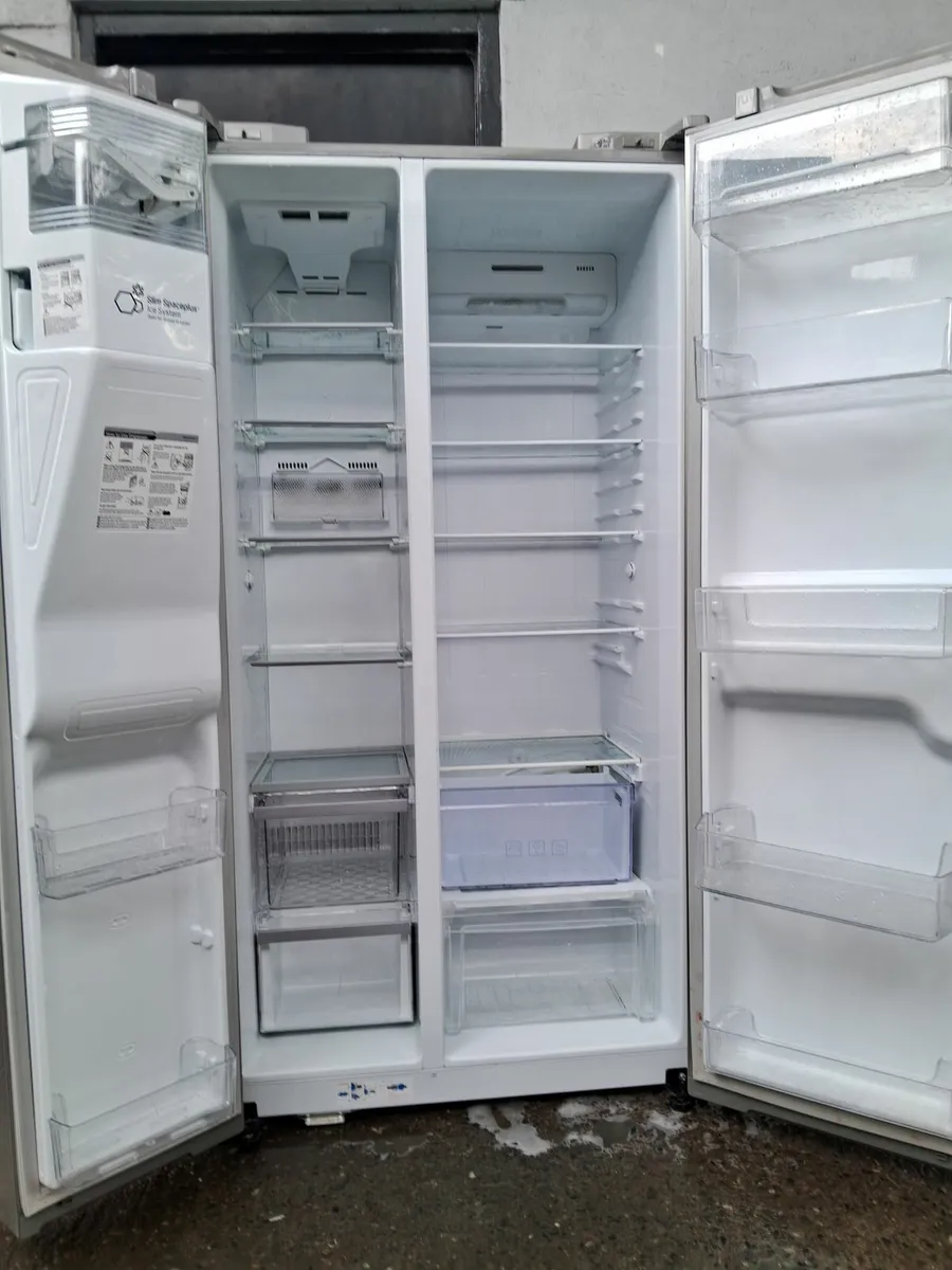 AMERICAN FRIDGE AND FREEZER - Image 3