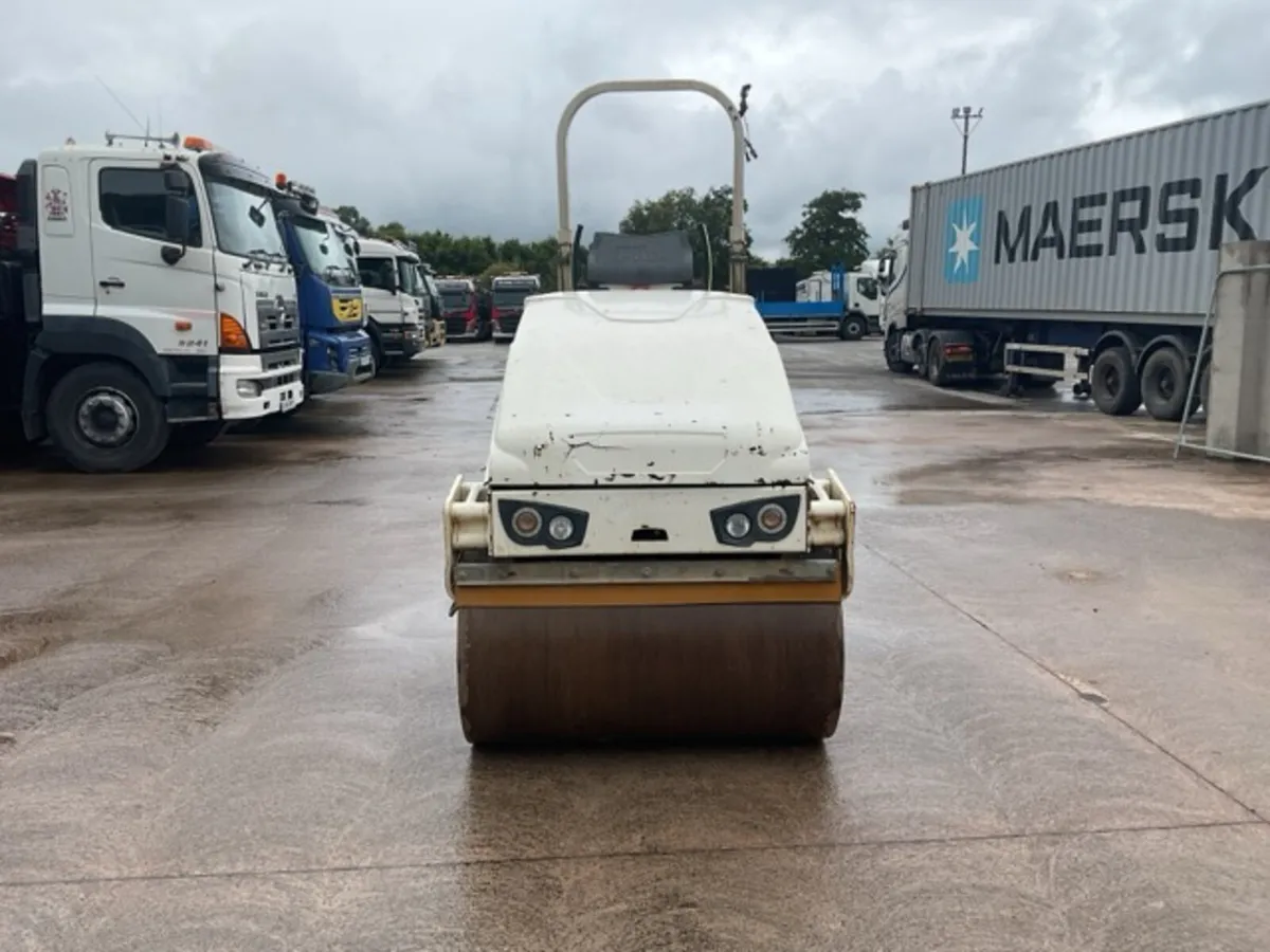 2015 Bomag BW120 AD-5 Double Drum Vibrating Roller - Image 2