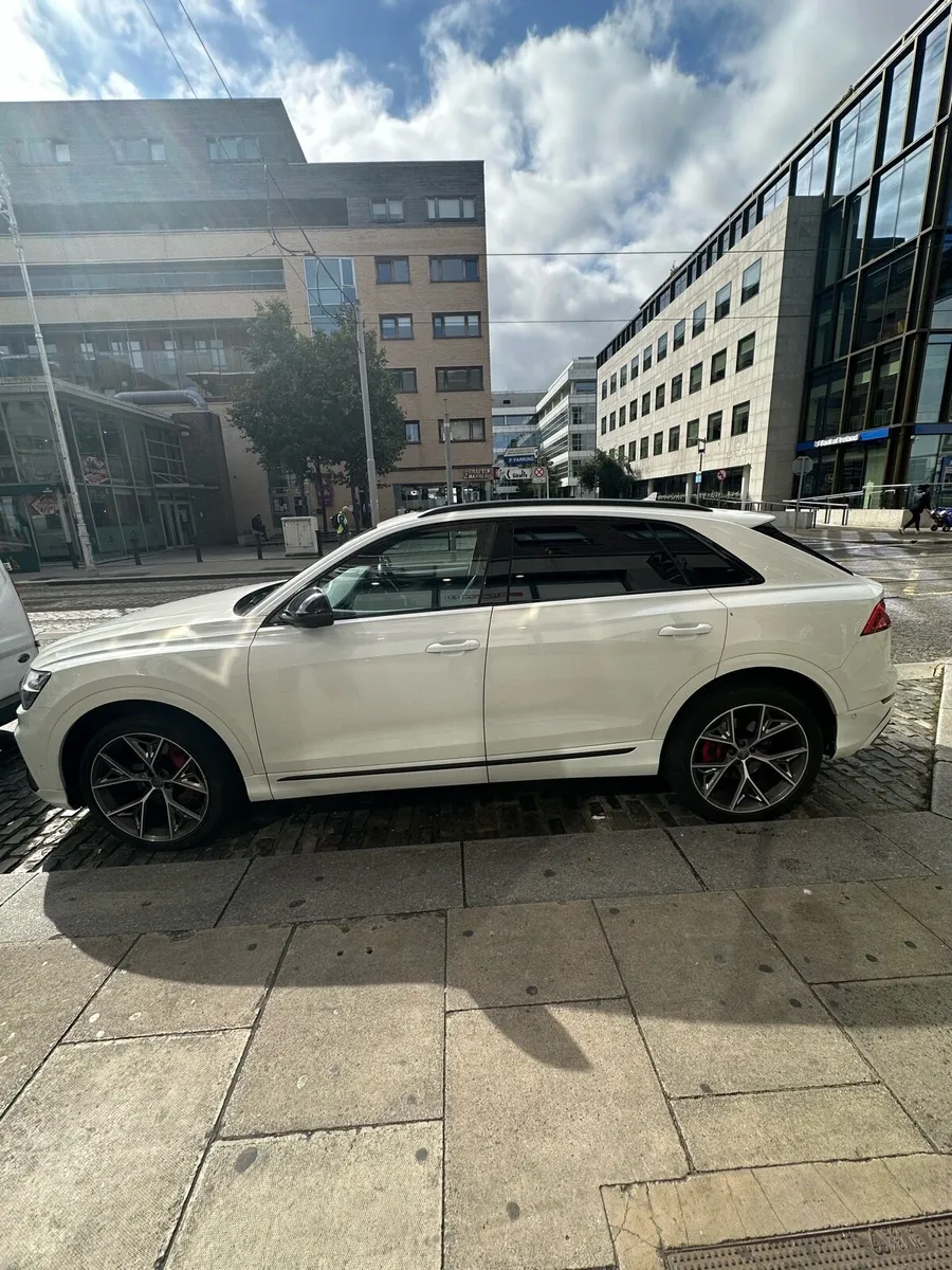 Audi Q8 Quattro S-line - Image 3