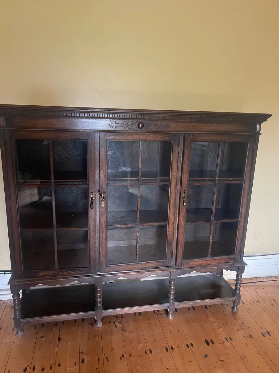 Antique glass unit