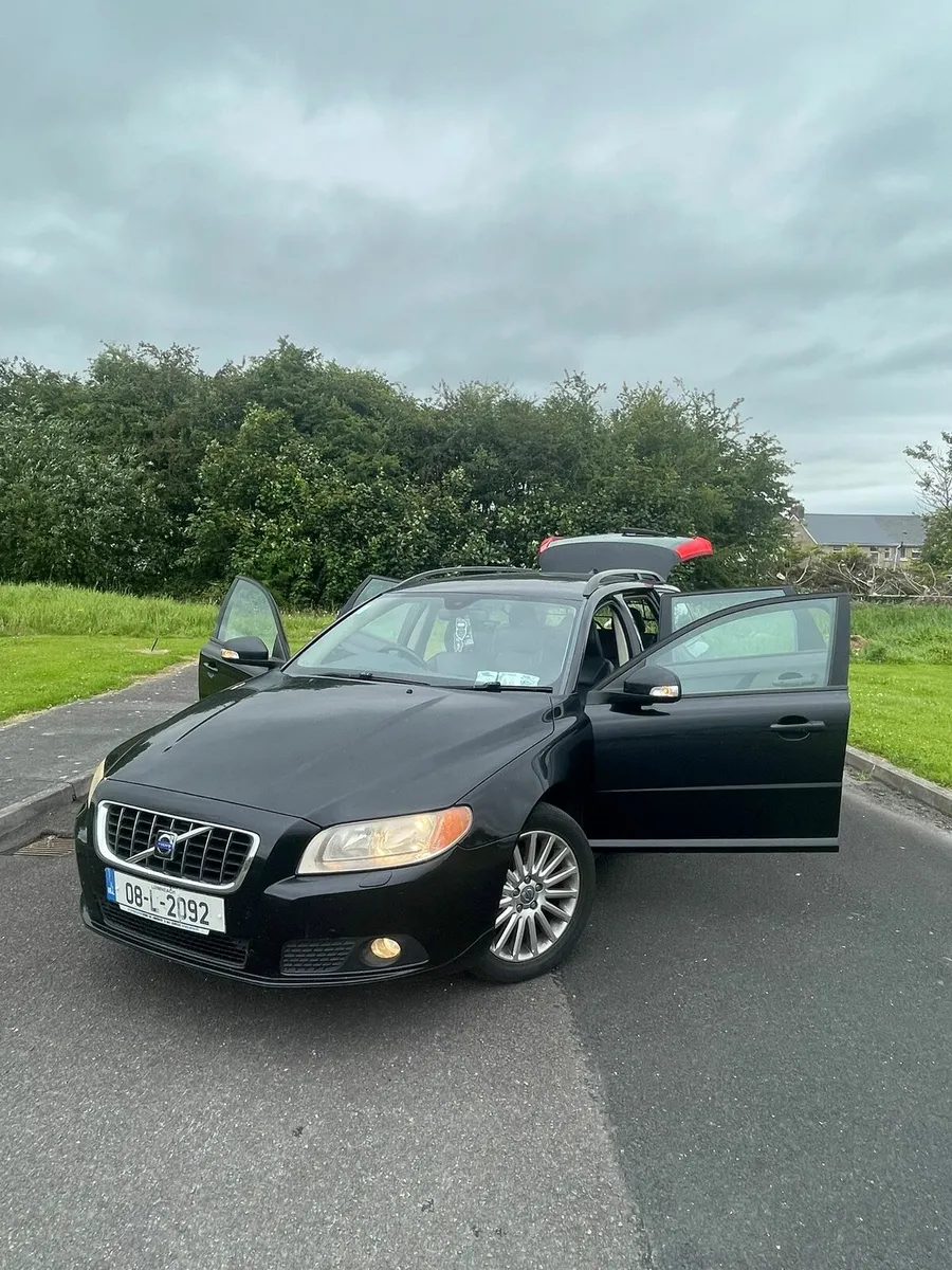 Volvo V70 NCT 9/25 - Image 1