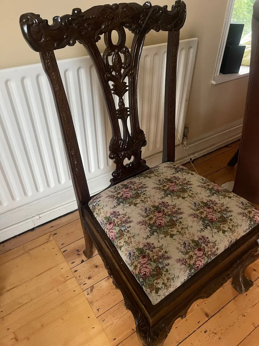 Antique ornate chair - Image 1