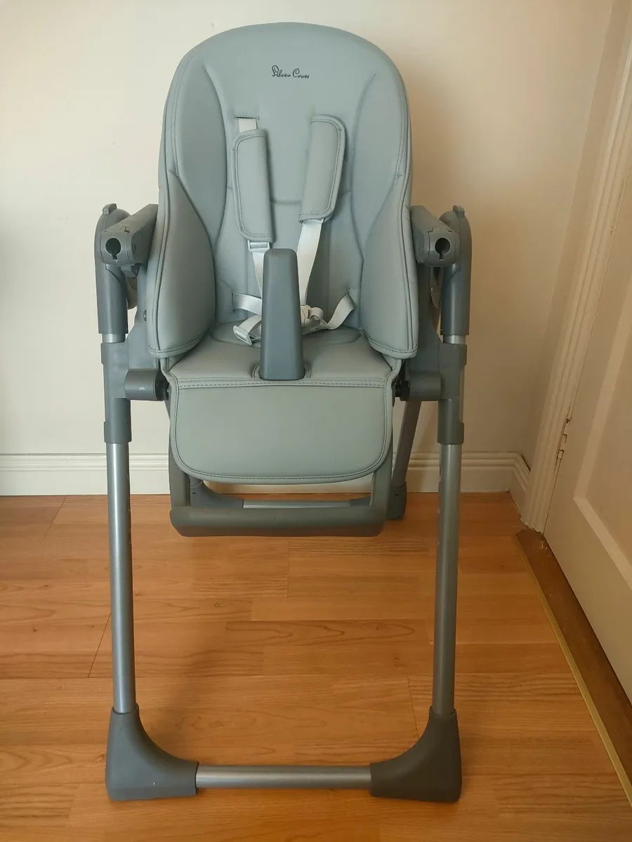Silver Cross Buffet High Chair - Image 1