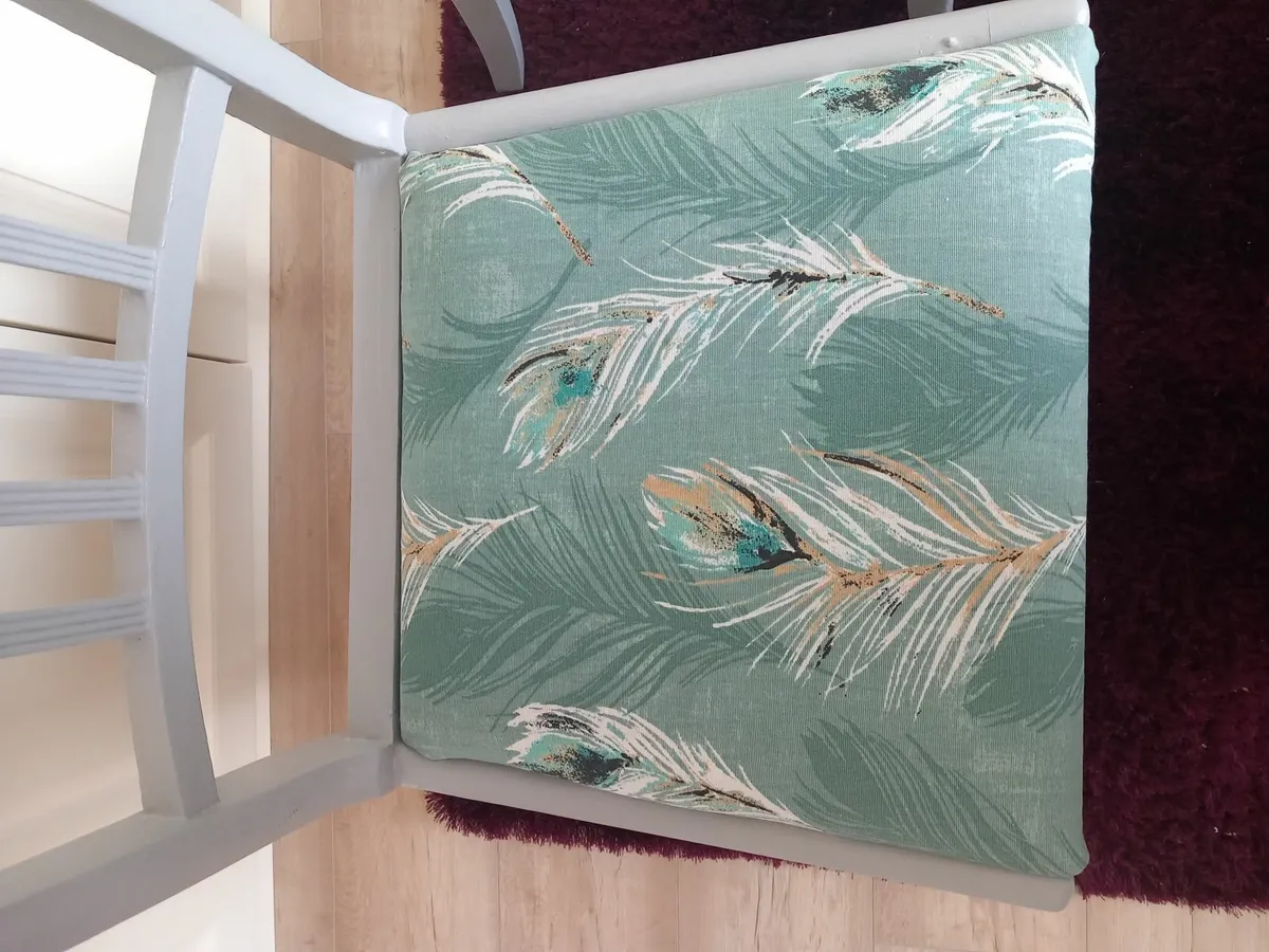 Chairs - Image 4