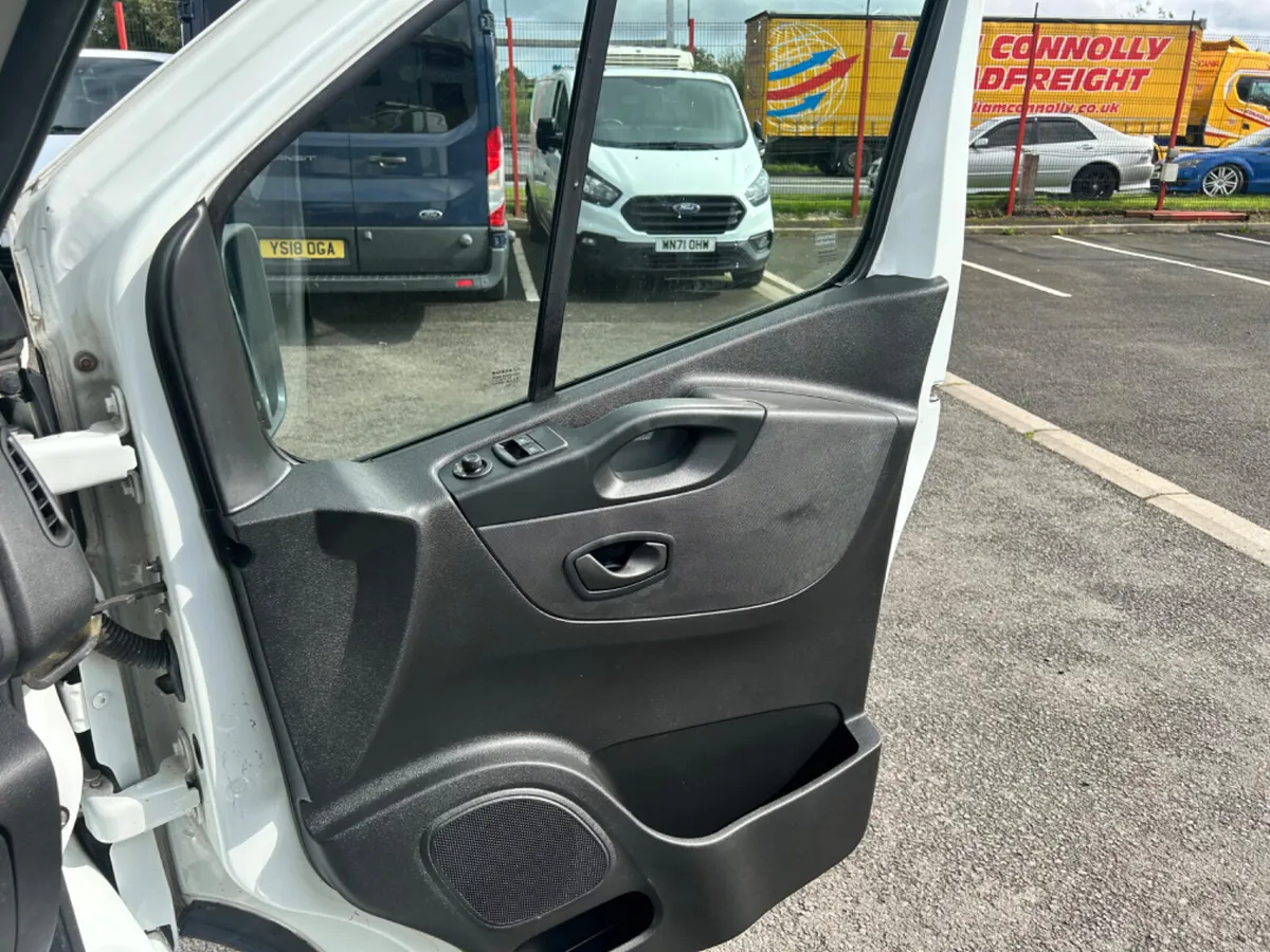 Renault Trafic 2021 - Image 4