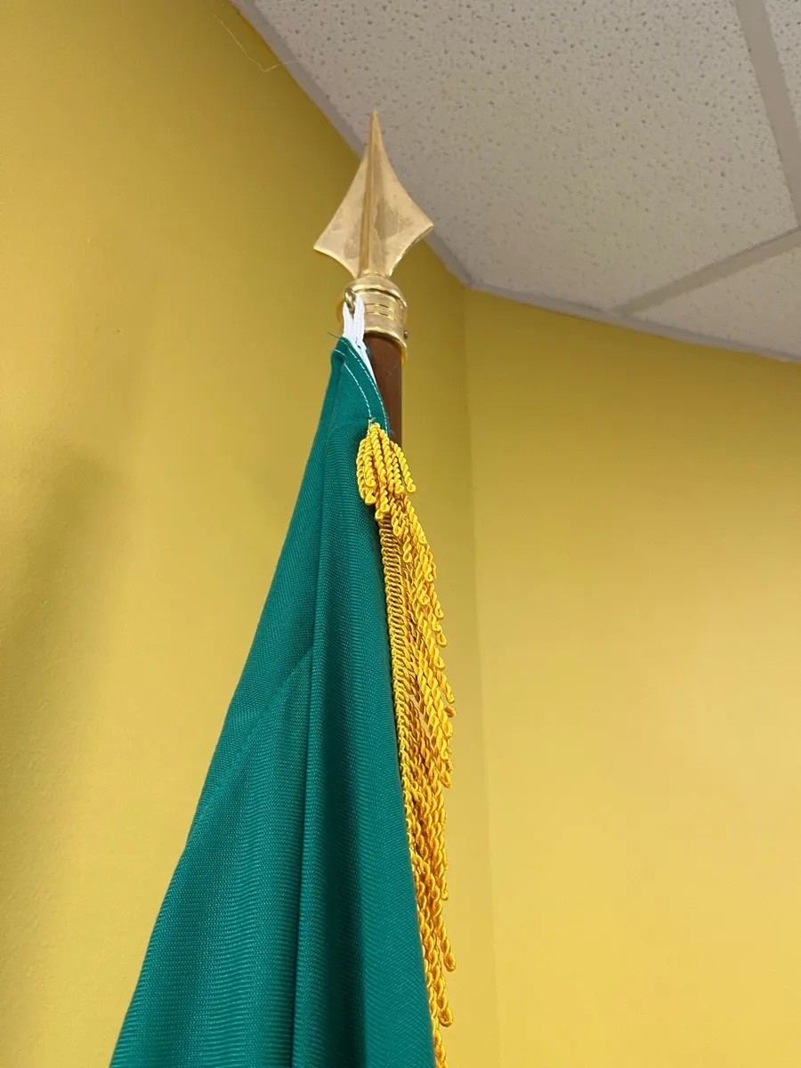 Irish flag with pole & base - Image 3