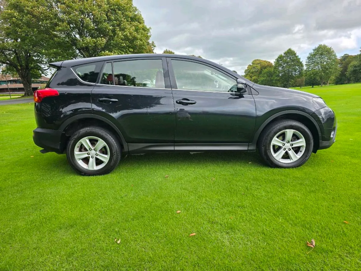 Toyota Rav4 diesel (NCT 12/25!!) - Image 4