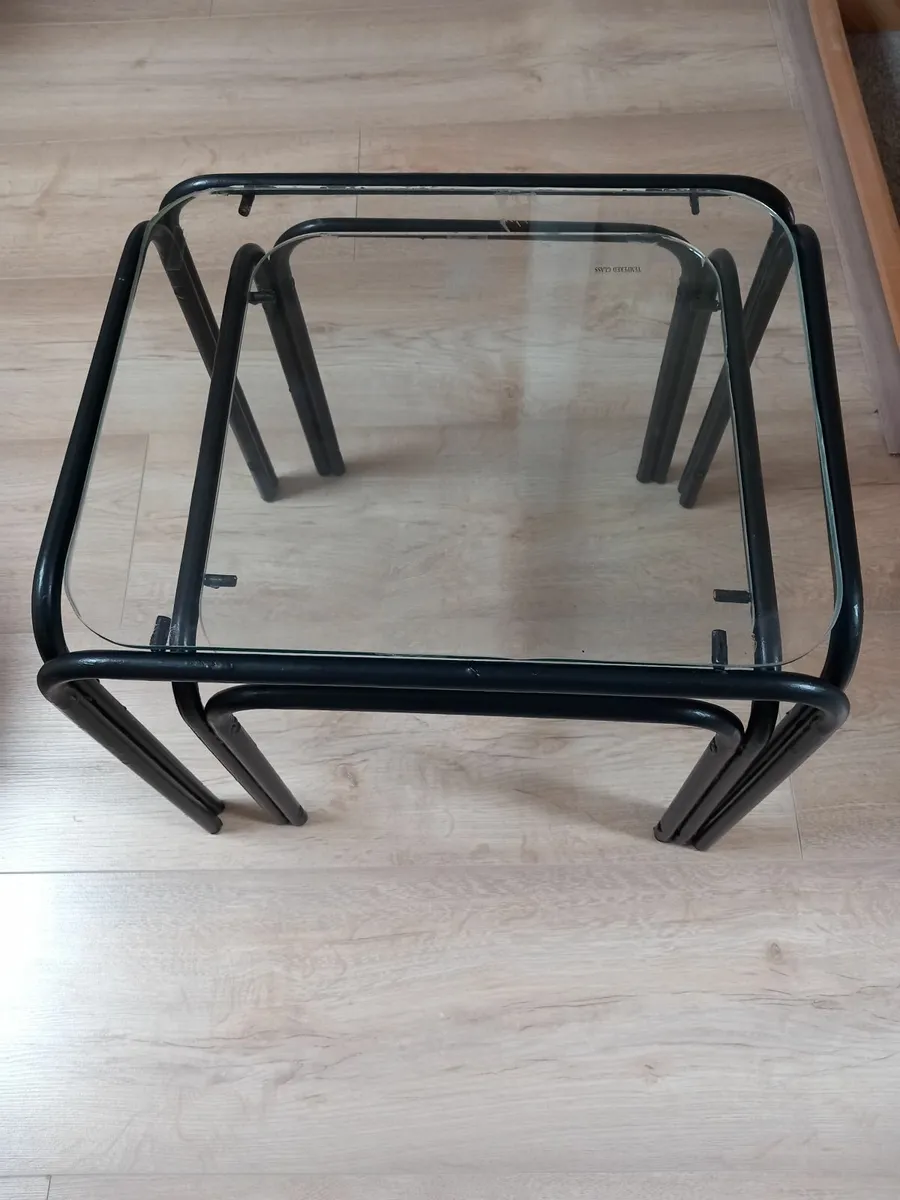 Aluminium and glass tables - Image 4