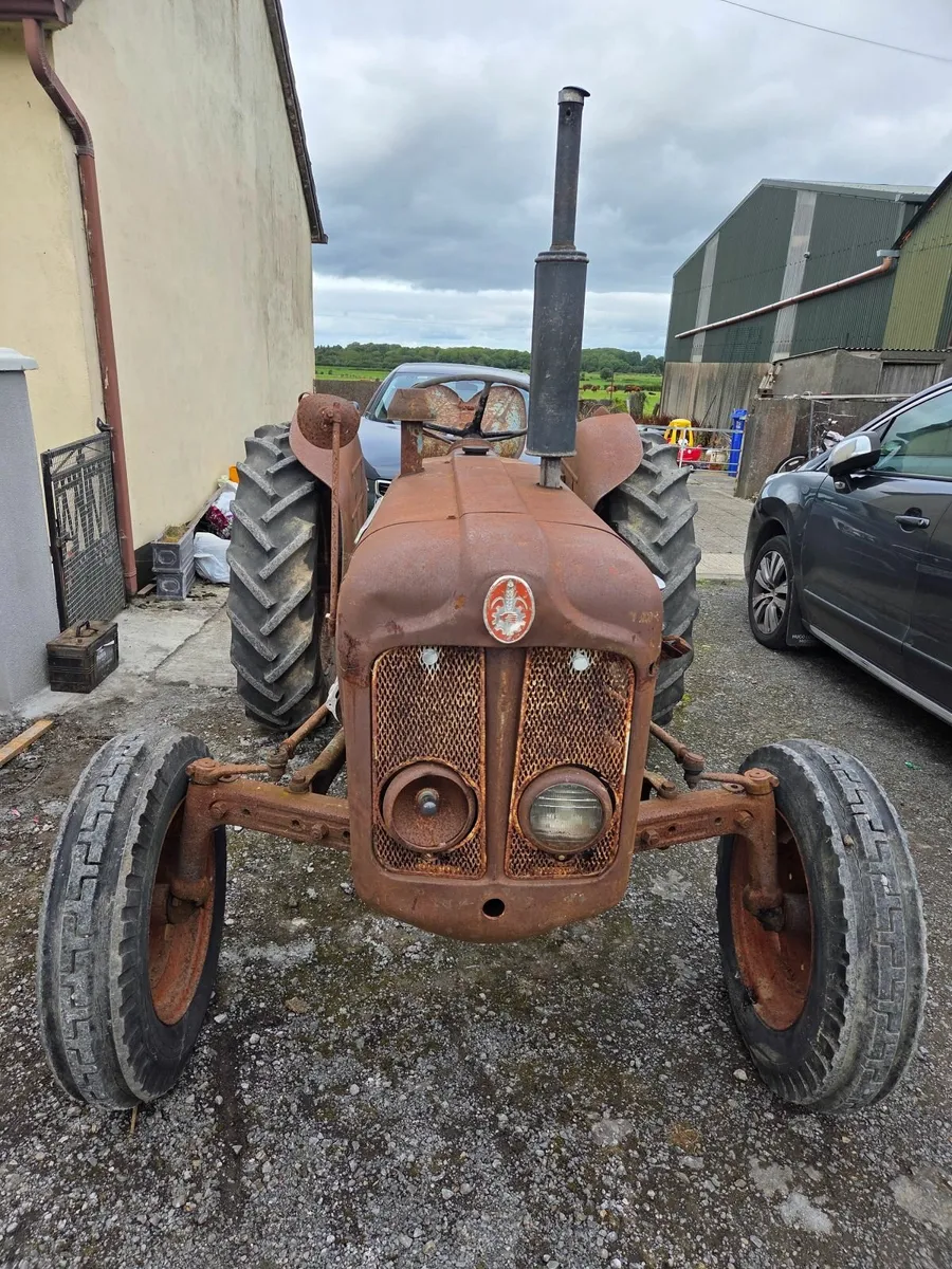 Original Fordson Dexta Vintage Tractor - Image 1